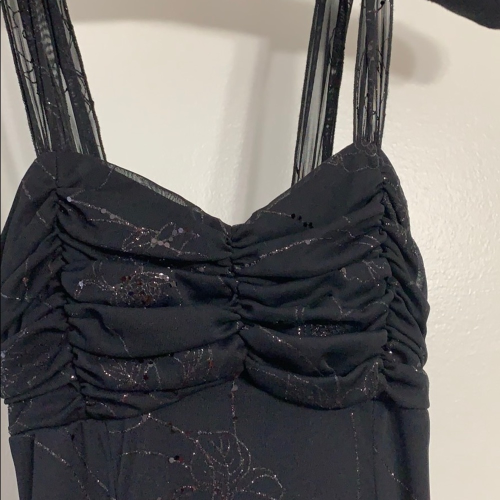 Black cocktail dress asymmetrical hem - Picture 2 of 8